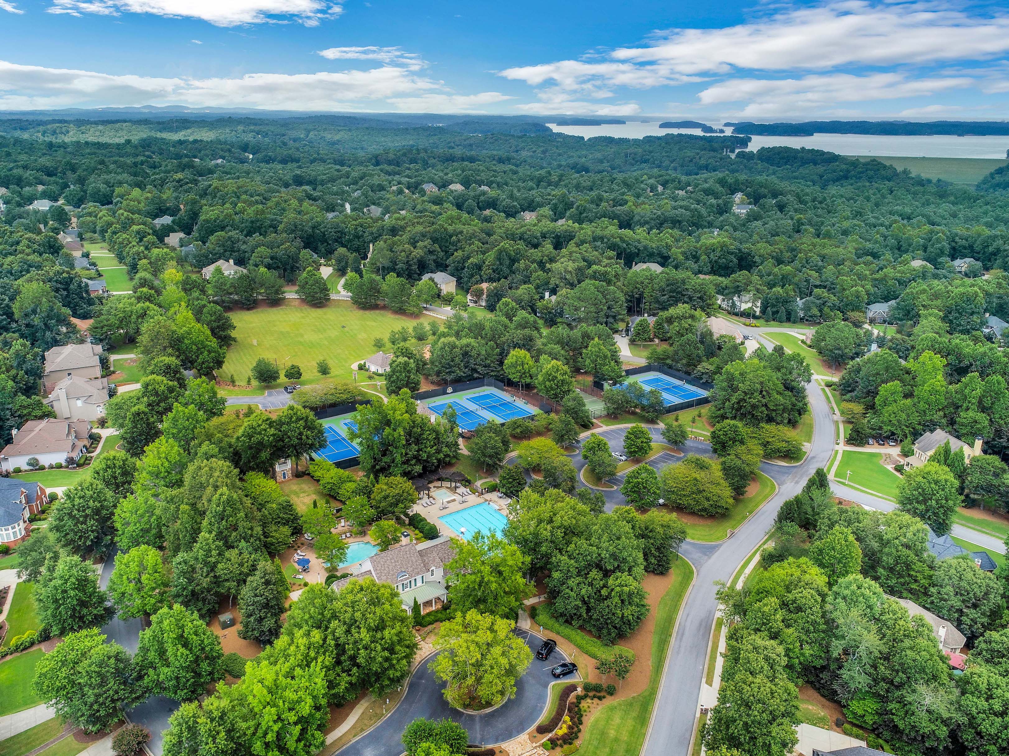 Explore Chattahoochee River Club, Neighborhood Guide North